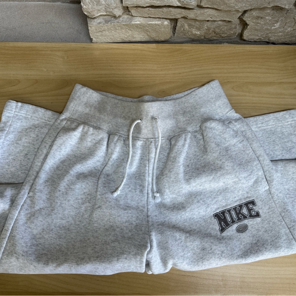 Nike Women's Lite Gray Wide-Leg Track Pants - Picture 10 of 11